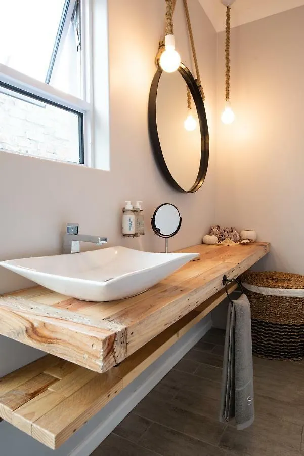 Salt Boutique Guesthouse (Adults Only) Bloubergstrand Guest house