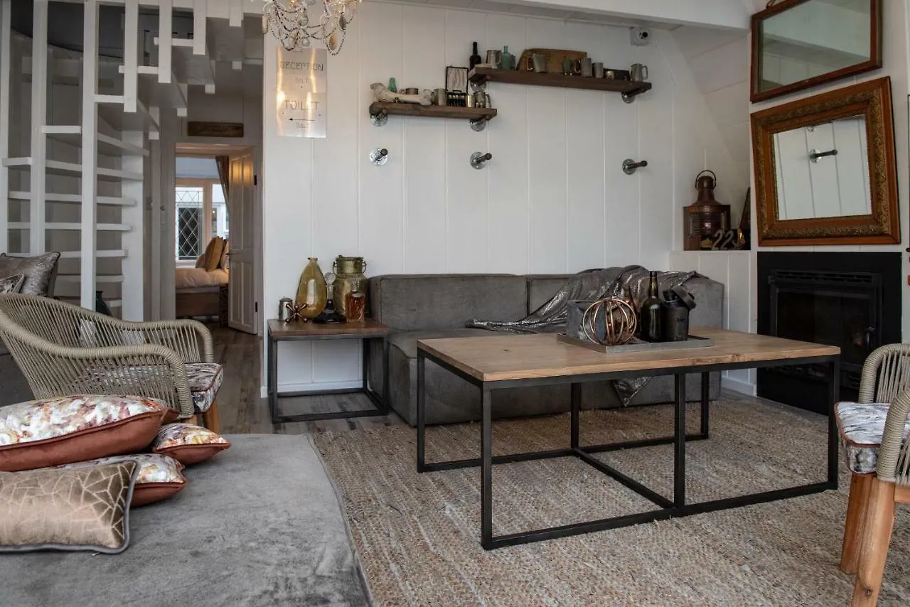 Salt Boutique Guesthouse (Adults Only) Bloubergstrand 5*,