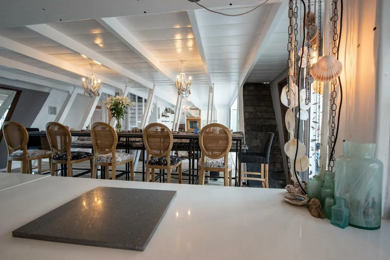 Salt Boutique Guesthouse (Adults Only) Bloubergstrand Guest house